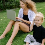 Maman freelance : 10 astuces d’organisation pour concilier clients, maison et temps pour soi