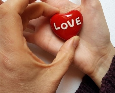 Et si l’amour était un choix quotidien ? 7 rituels simples pour le nourrir chaque jour