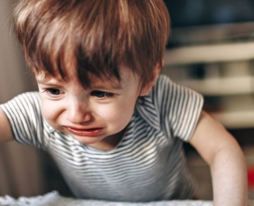 Quand les larmes arrivent à la crèche : astuces douces pour une adaptation sereine