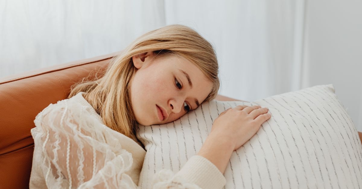 Quand un enfant n’a plus le sourire : repérer les signaux de tristesse et l’aider au quotidien