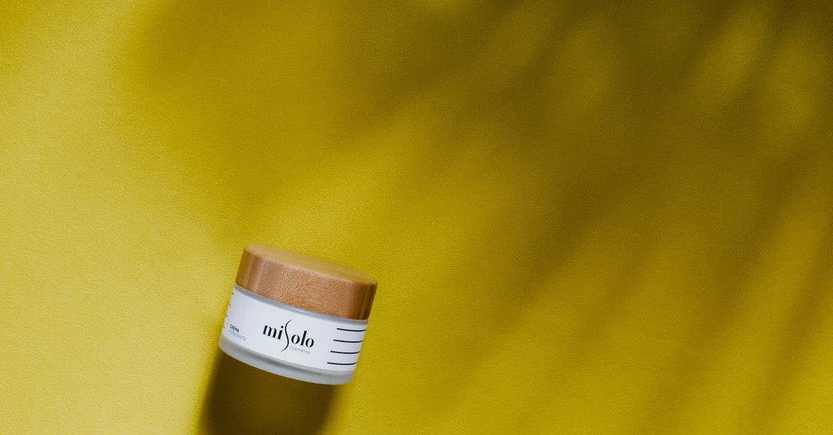 Peau fraîche et lumineuse : le secret d’une crème de jour aérienne au quotidien