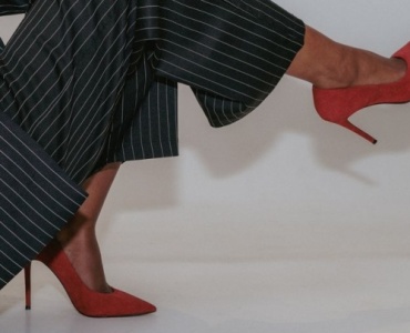 Comment sublimer votre look avec des chaussures rouges : idées de tenues qui attirent tous les regards