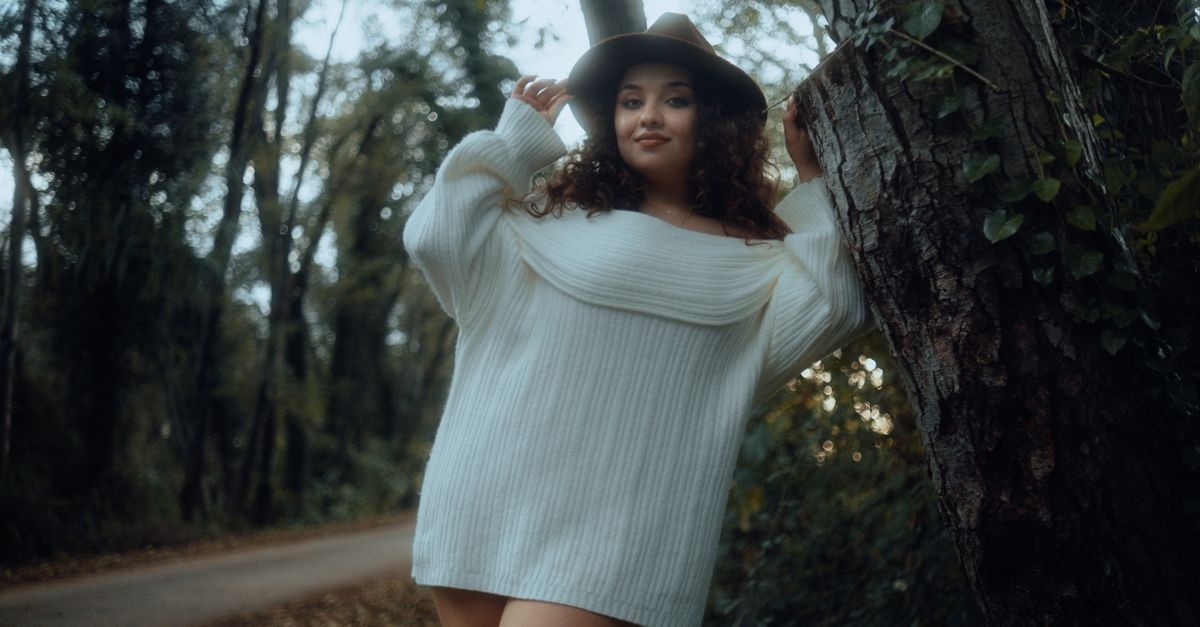 Looks cosy-chic : comment styliser un pull oversize pour une tenue irrésistible